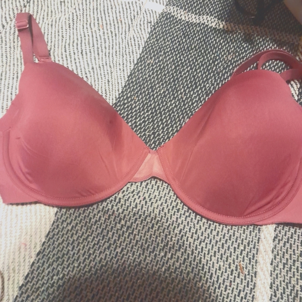 Maidenform Smoothing Sleek Bra Light Purple Size 40C